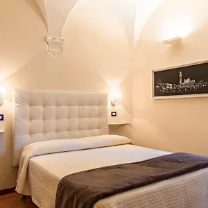 Πανσιόν Quattro Cantoni
